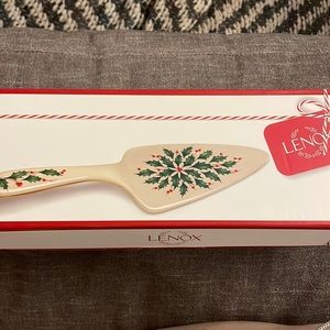 Lenox holiday dessert server